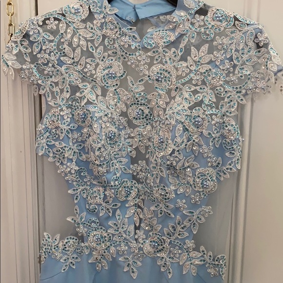 Dress - Picture 2 of 3